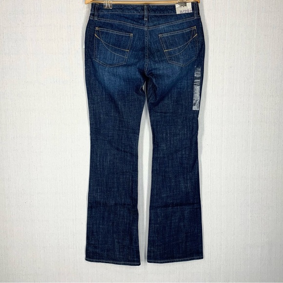 GAP~NWT~Women’s Curvy Flare‎ Dark Vintage Mid Rise Jeans~Sz 8/29R - Picture 6 of 14